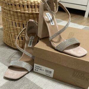 Steve Madden Varali Nude Heels